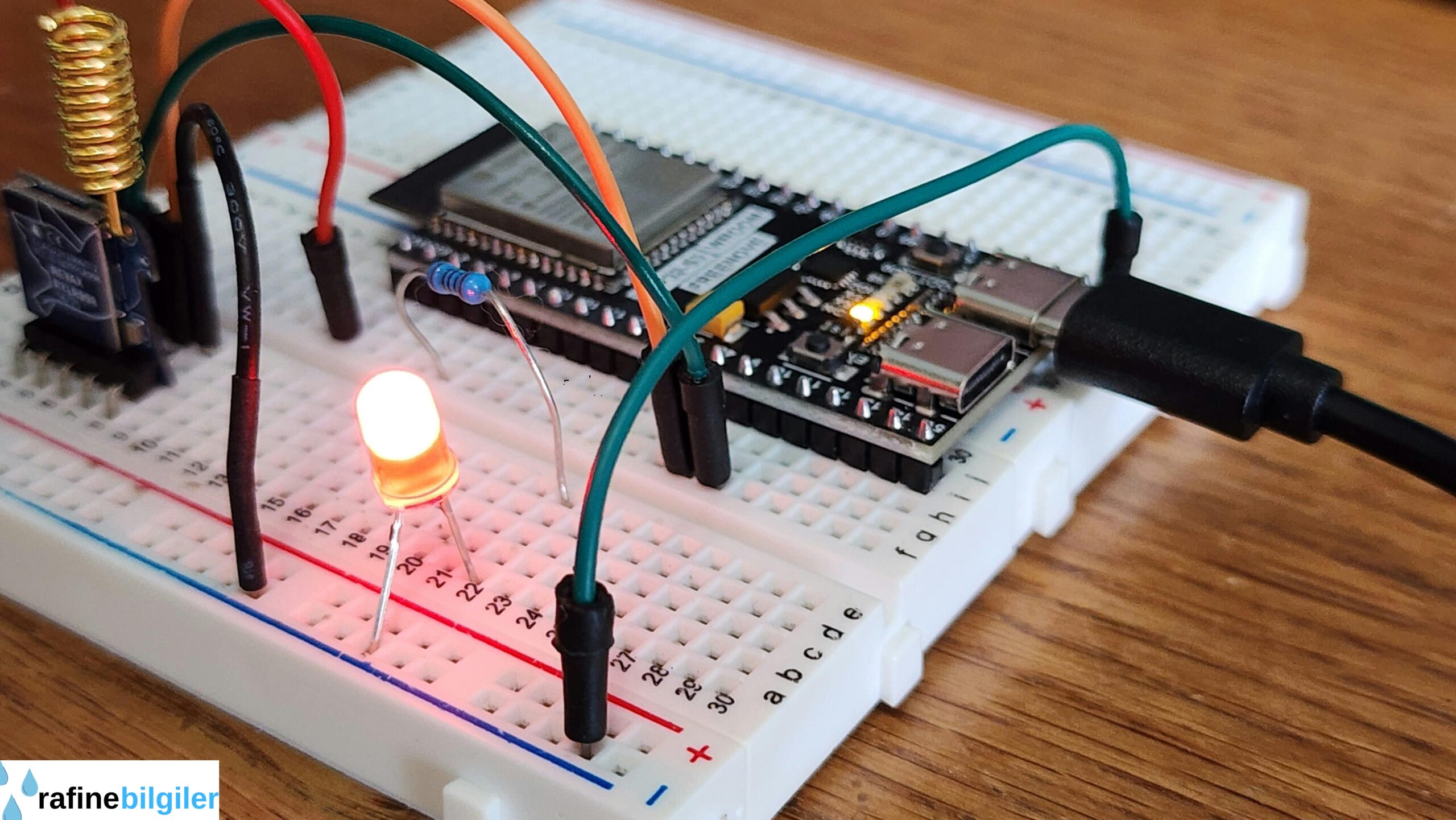 ESP32 vs ESP8266: Which One Should You Choose for Your Project?